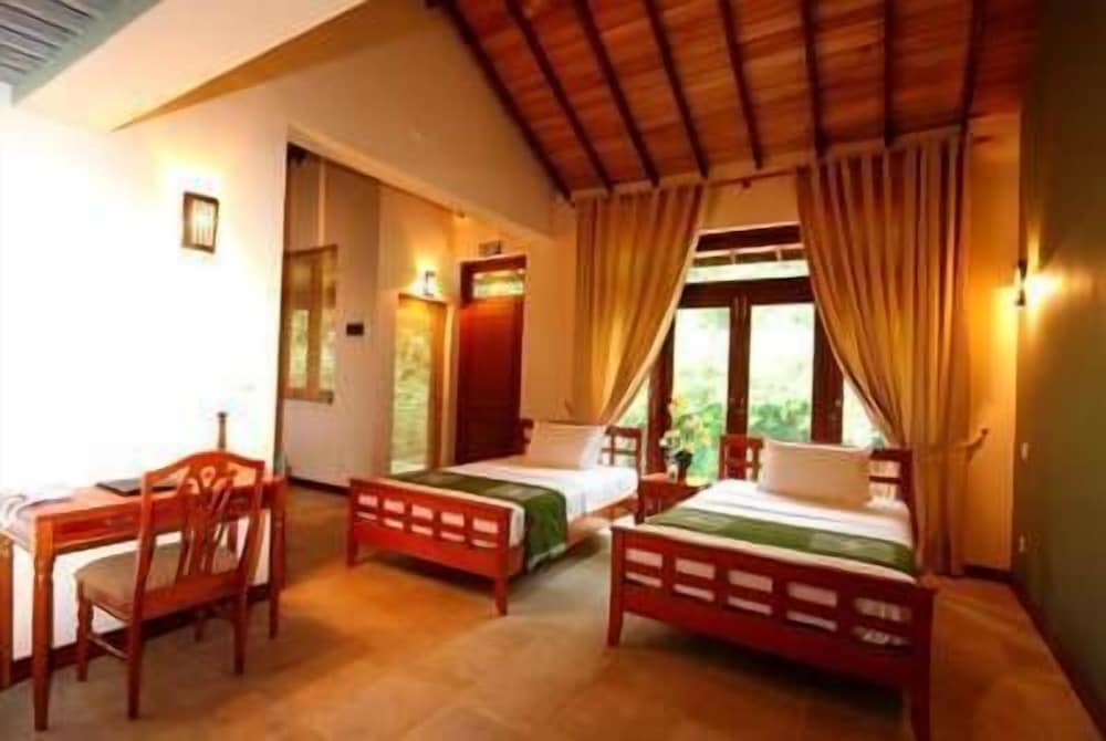 Luxury Villa, Private Pool, Lakeside photo 3