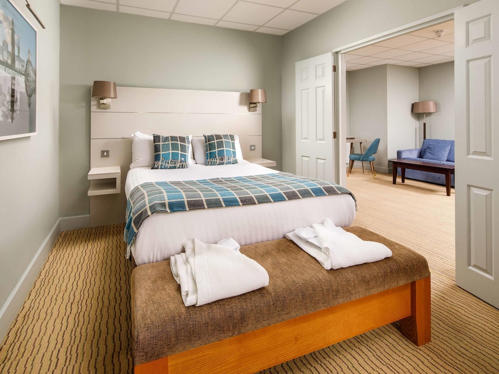 Junior Suite, 1 Double Bed with Sofa bed - Photo 1