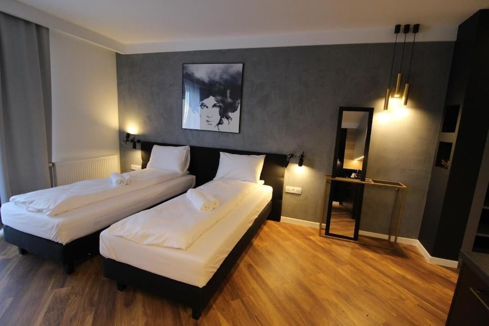Standard Apartment (number 106,206) - Photo 11