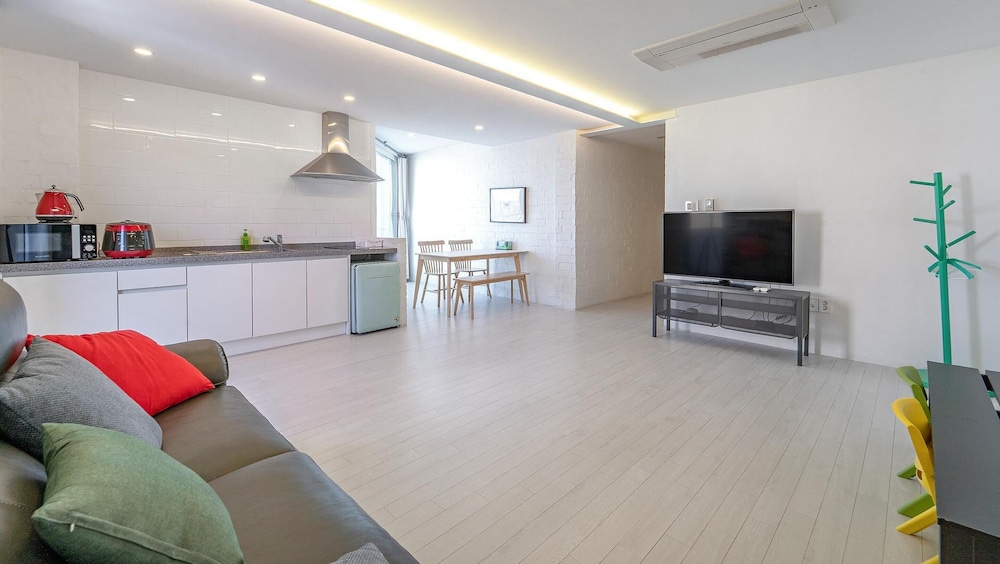 Basic Room, 1 Bedroom (302(Ocean view)) - Photo 10