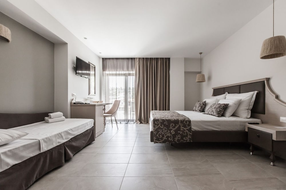 Superior Double Room photo 2