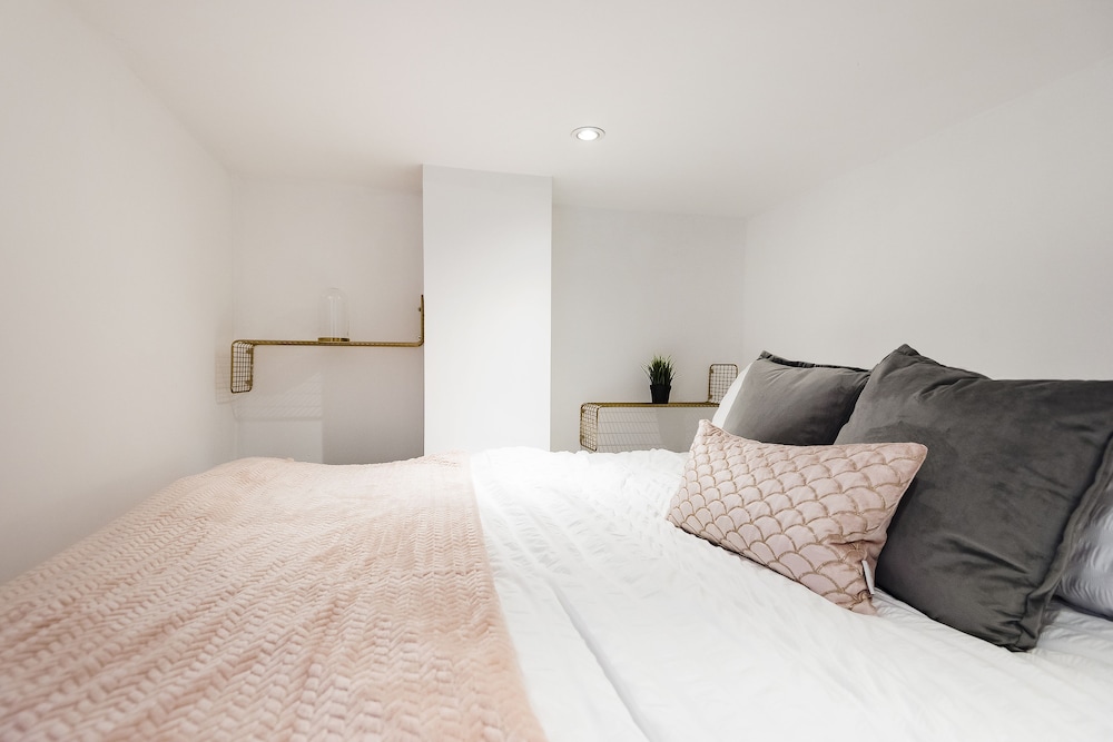 Apartment photo 1