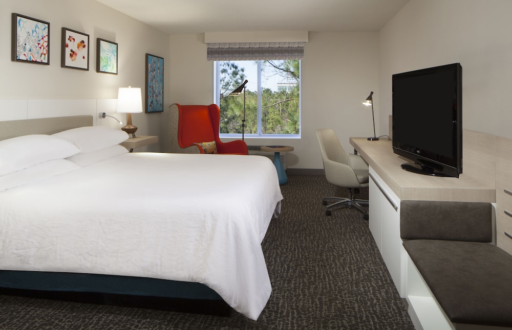 Room, 2 Double Beds, Accessible (Mobility & Hearing, Roll-in Shower) - Photo 2