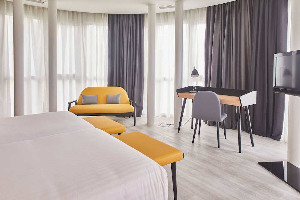 Family Room, Connecting Rooms, Sea View