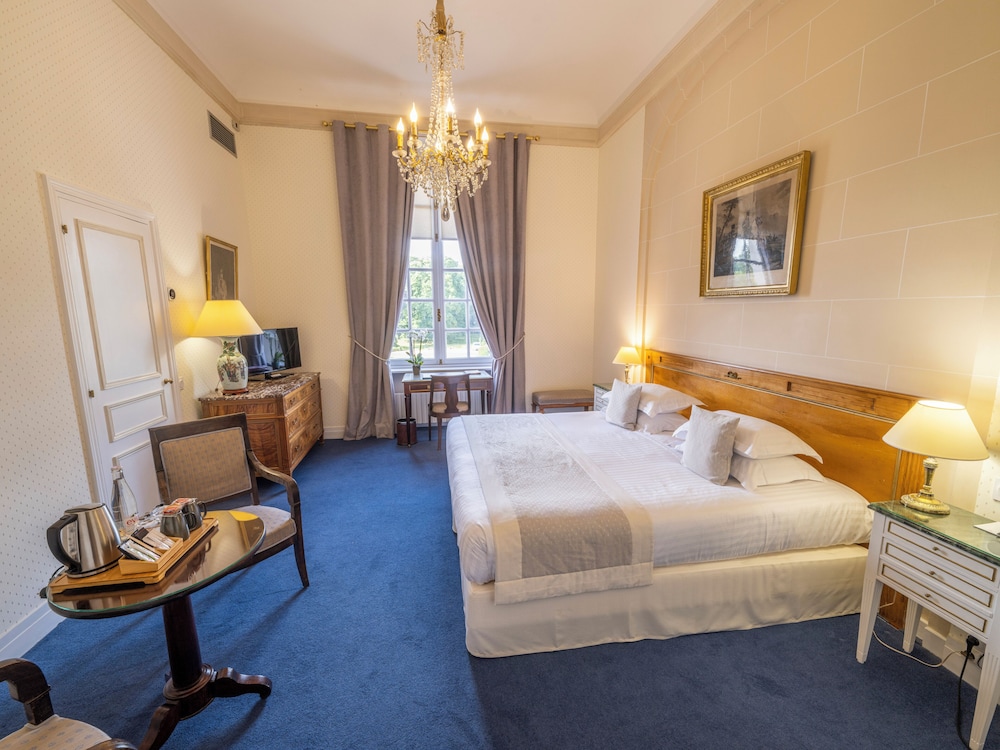 Deluxe Room, 1 Double Bed (Deluxe Room in the Castle) photo 2