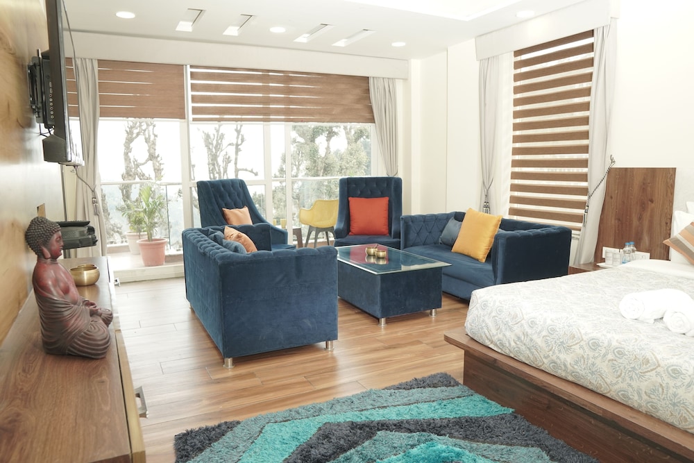 Family Room, Mountain View