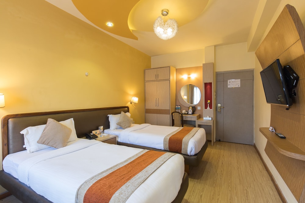 Deluxe Twin Room photo 2