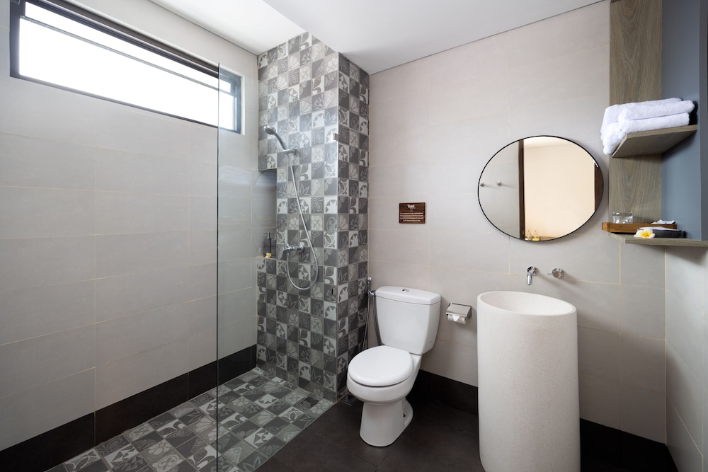 Deluxe Room with Mountain View and Free Afternoon Tea - Photo 7