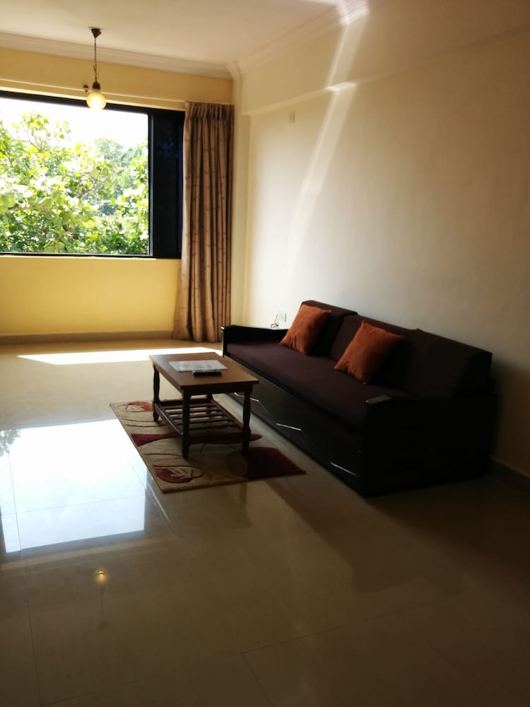 Deluxe Double Room, Ensuite photo 2
