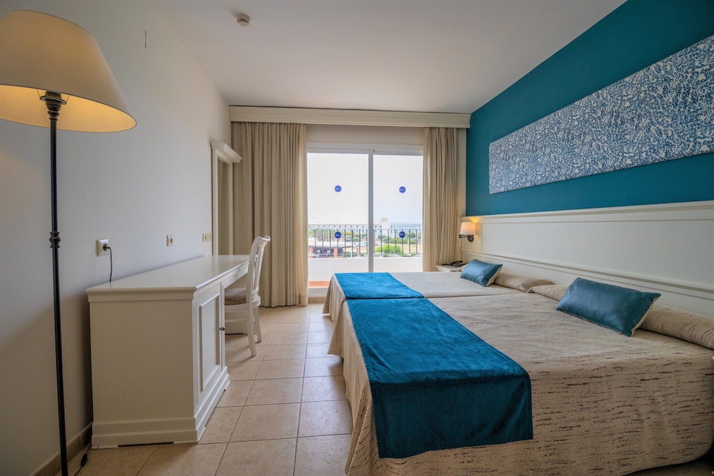 Triple Room (3 Adults + 1 Child)