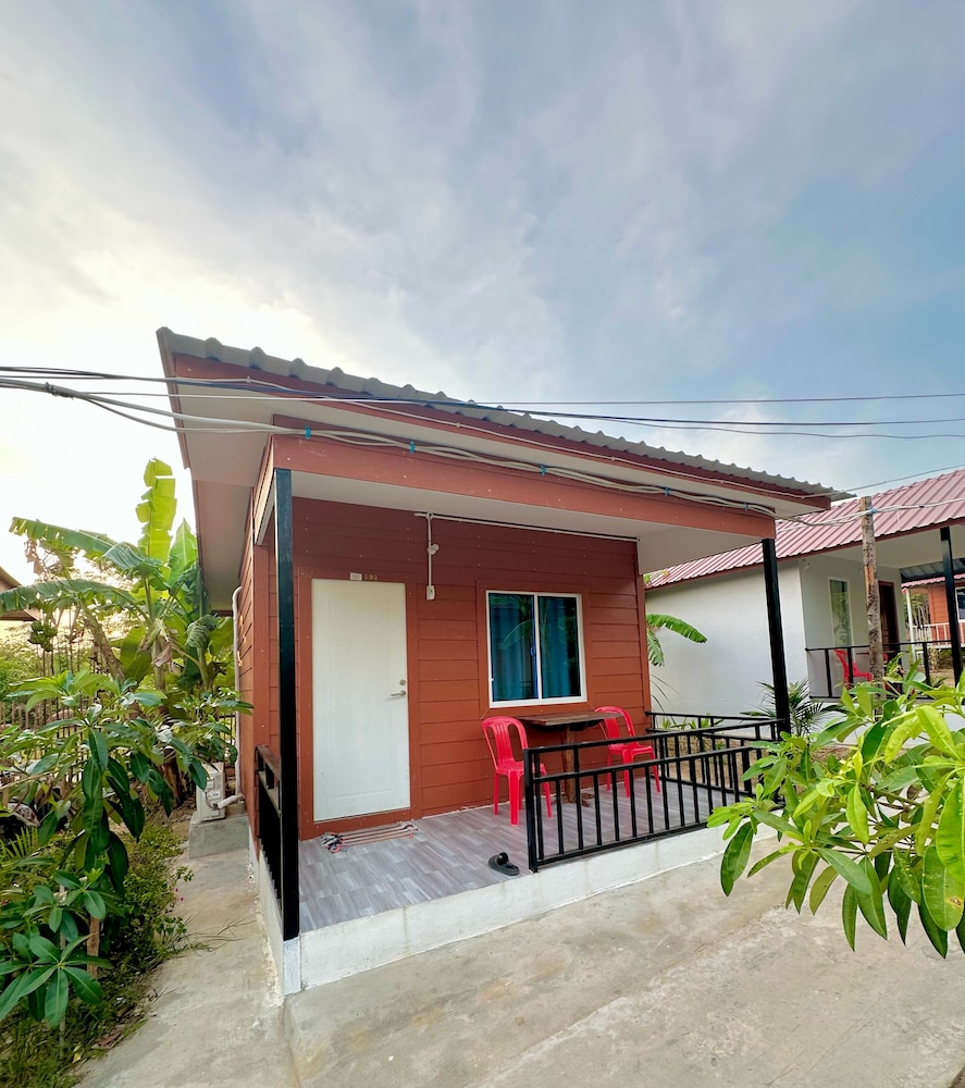 Basic Double Room, Balcony, Garden View photo 2
