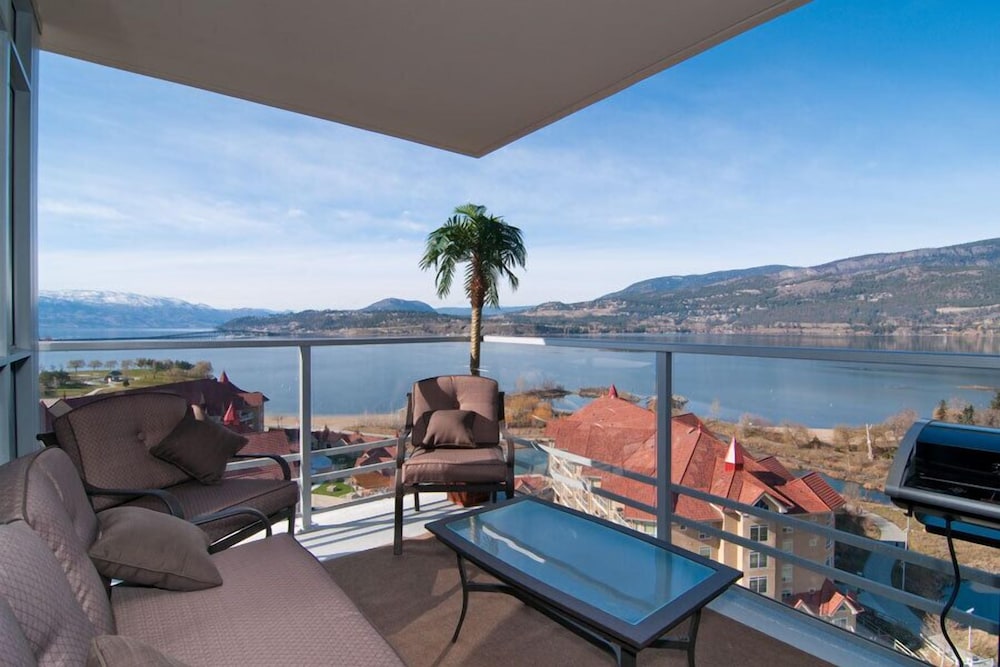 Luxury Suite, 2 Bedrooms, City View photo 3