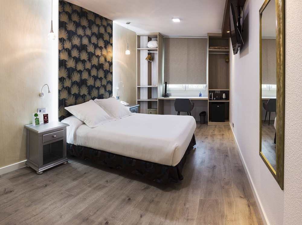 Superior Double Room - Photo 1