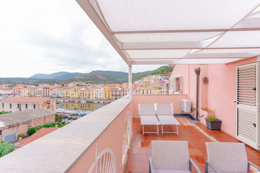 Panoramic Suite, Terrace photo 1