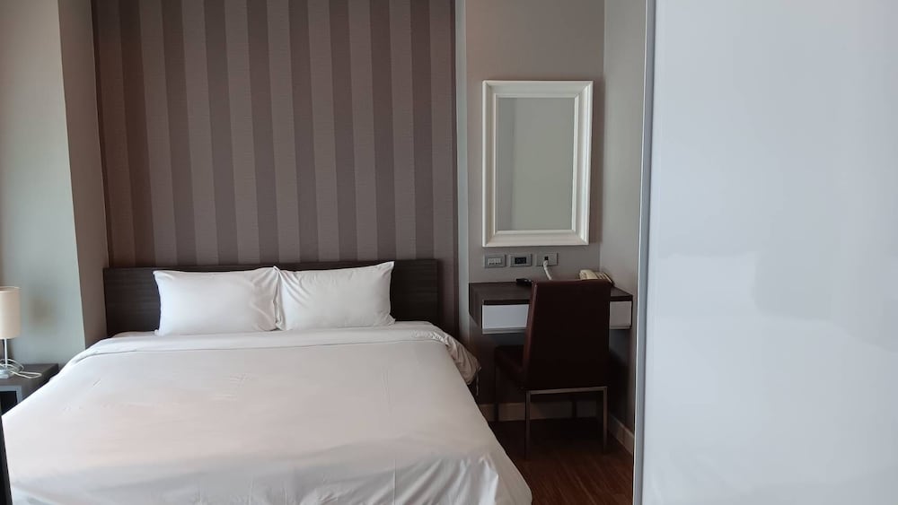 One Bedroom photo 1