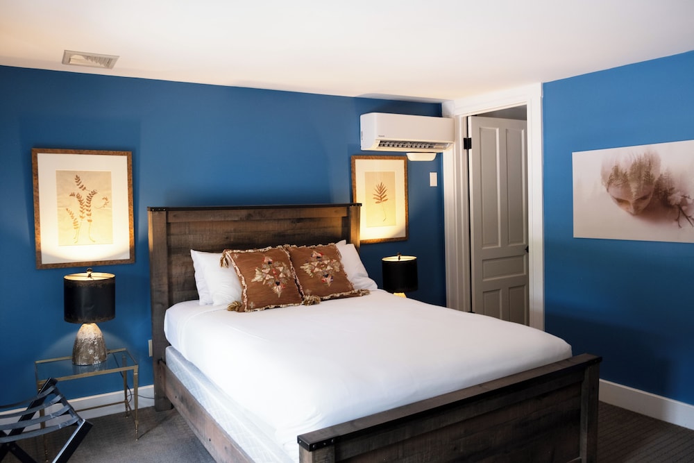 Comfort Single Room, 1 Queen Bed