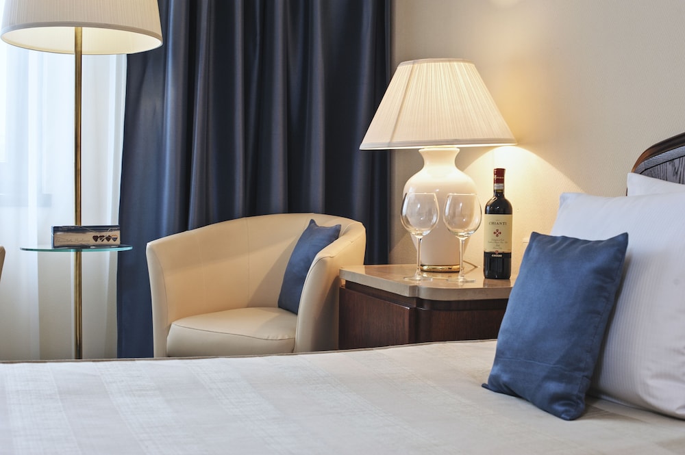 Classic Double or Twin Room - Photo 3