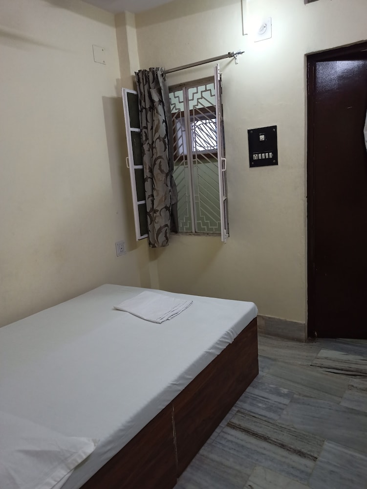 Basic Single Room, 1 Twin Bed photo 2