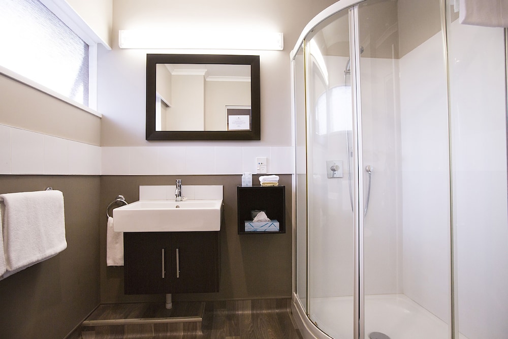 Superior Family Suite - Photo 5
