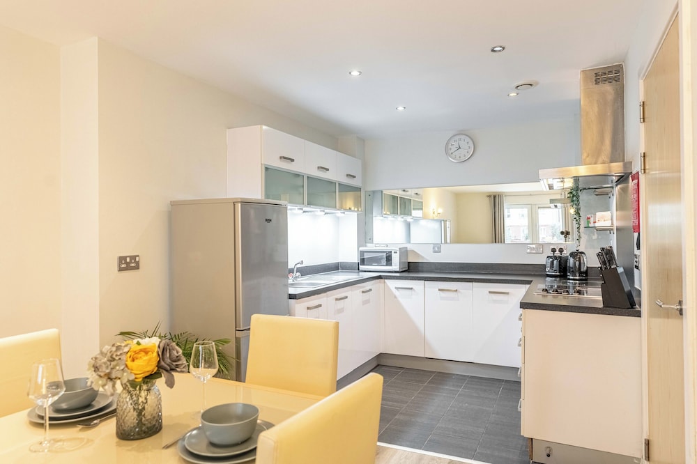 Standard Apartment, 2 Bedrooms, Kitchen photo 3