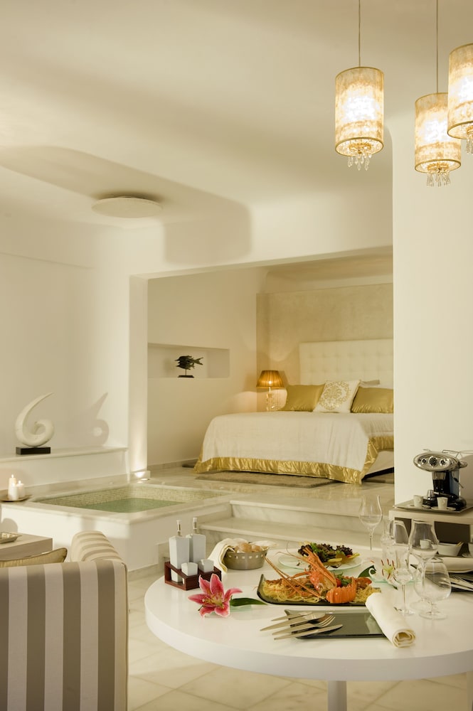 Grand Suite, Pool and Hot Tub, Caldera View