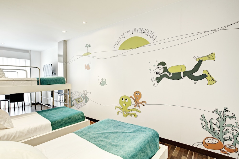 Family Room, Balcony, Sea View