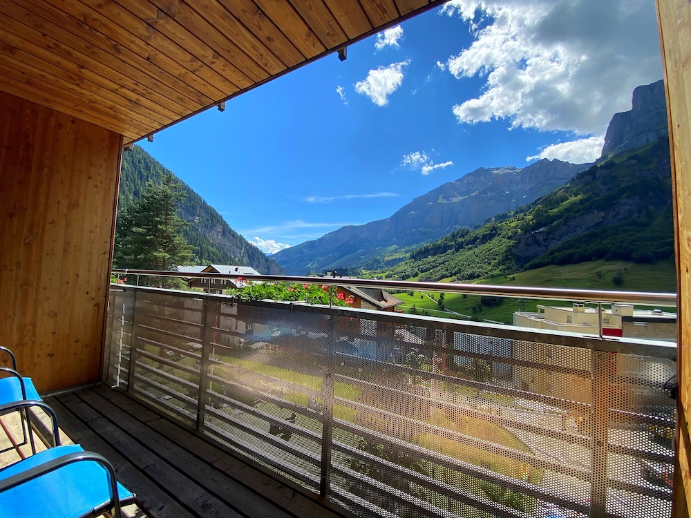 Superior Double Room, 2 Twin Beds, Balcony photo 3