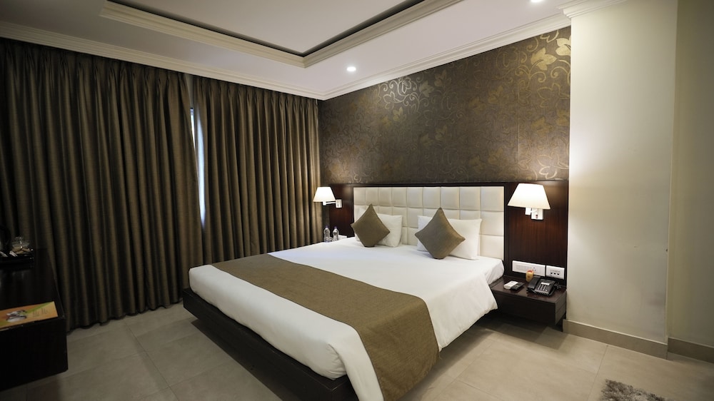 Executive Double Room, City View
