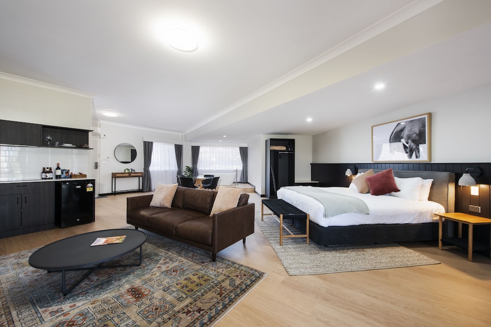 Studio Suite photo 1