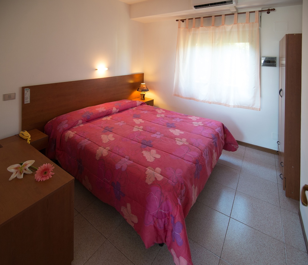 Standard Double Room - Photo 1
