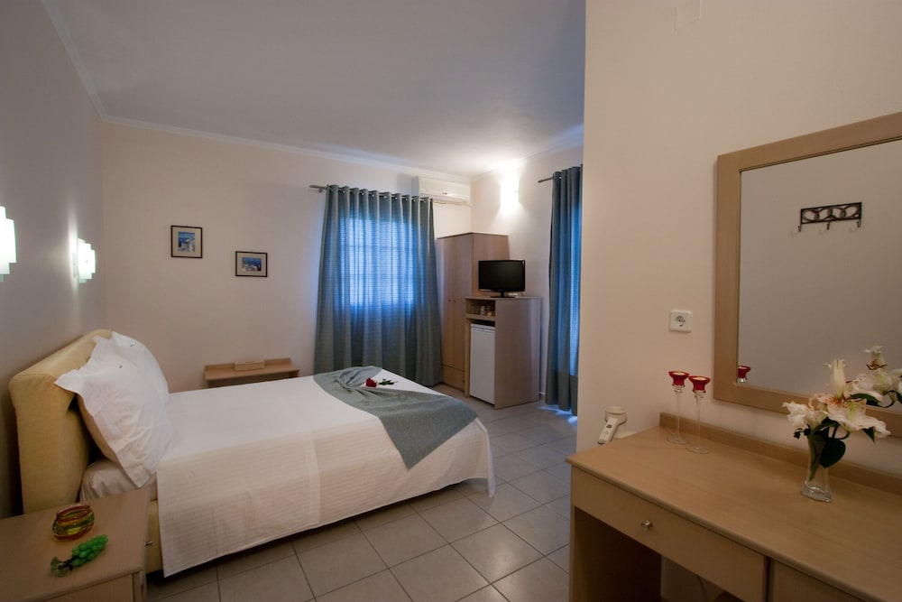 Superior Room, Sea View (2nd Floor) photo 2
