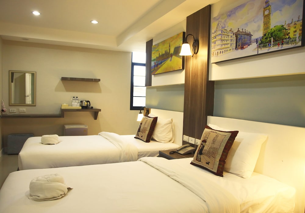 Standard Twin Room - Photo 1