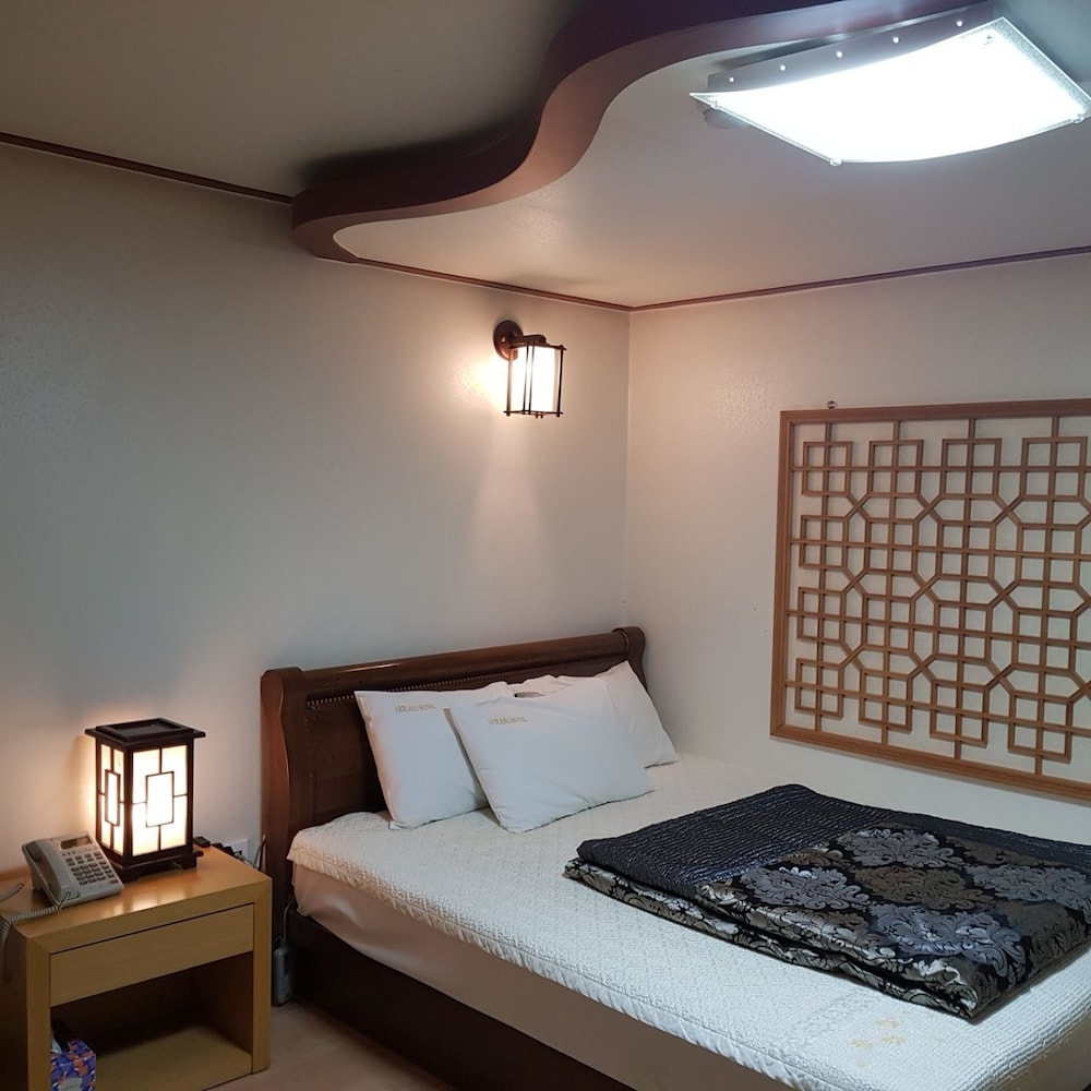 Standard Double Room photo 2