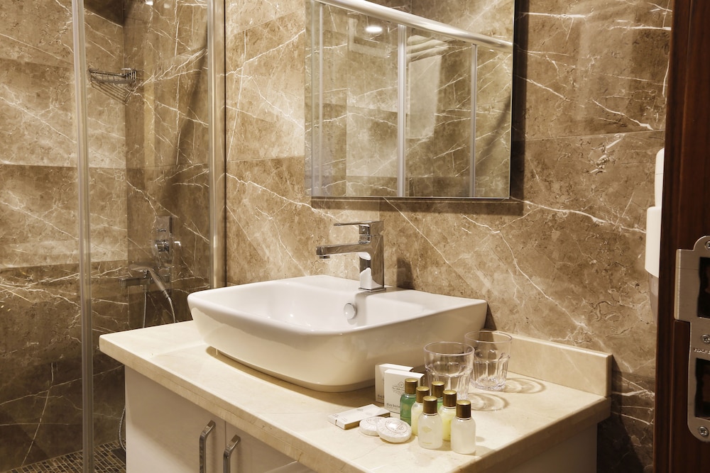 Deluxe Double Room, City View photo 3