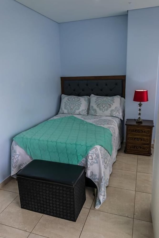 Double Room, 1 Double Bed