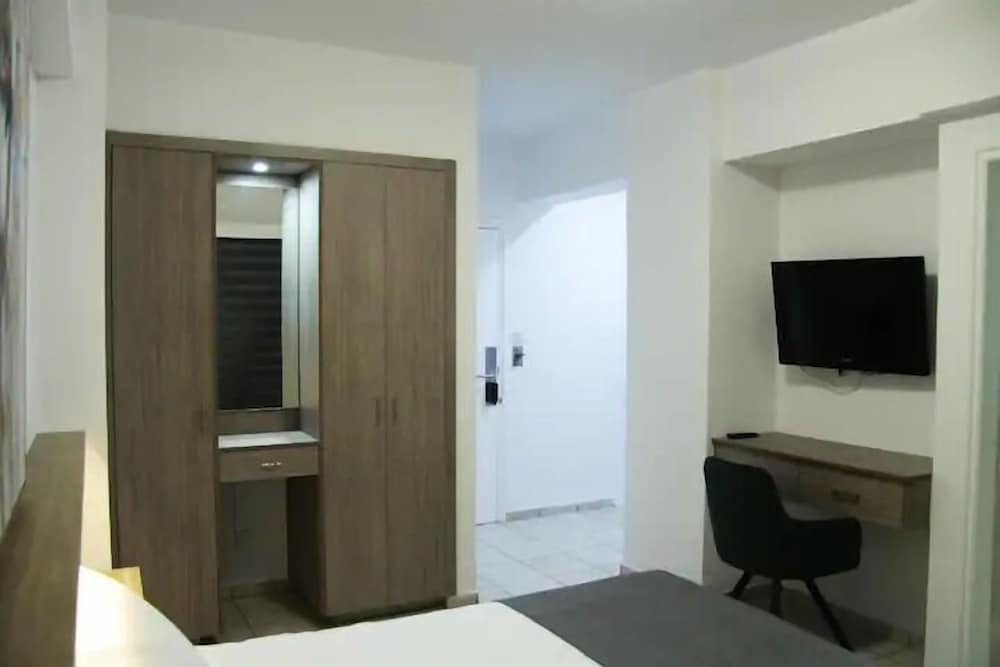 Studio Suite 404 photo 3