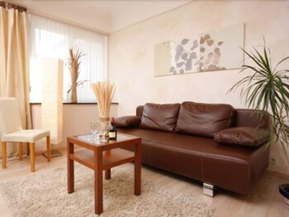 Apartment - Photo 10