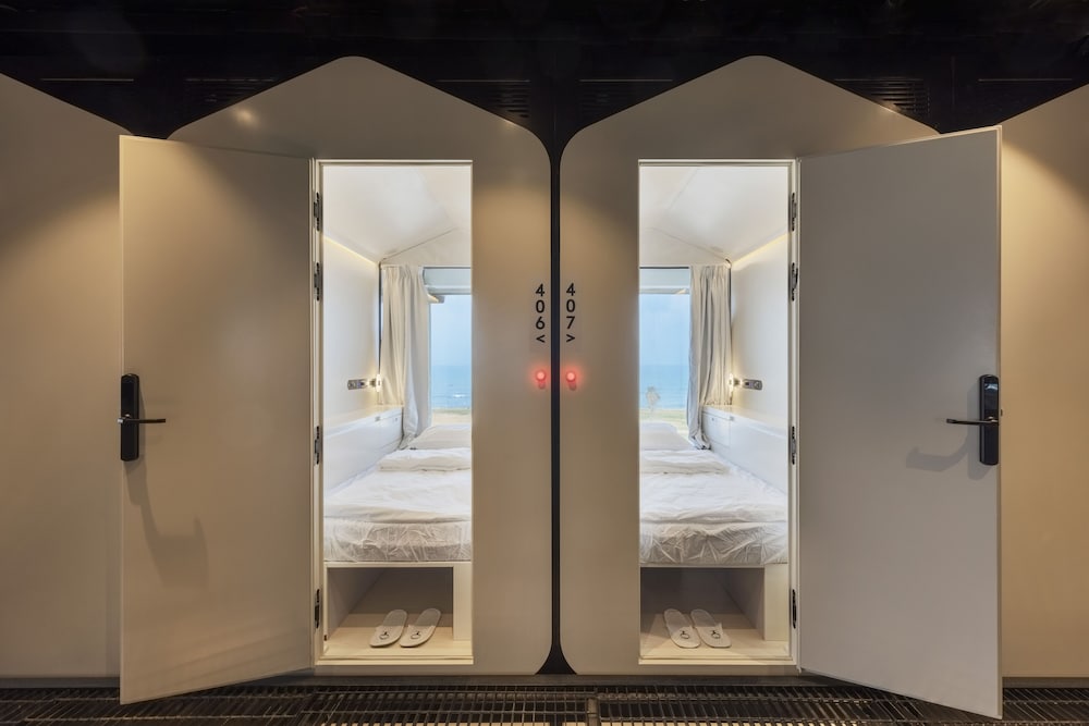 O Dreamy (Single Tall Sea View) photo 3