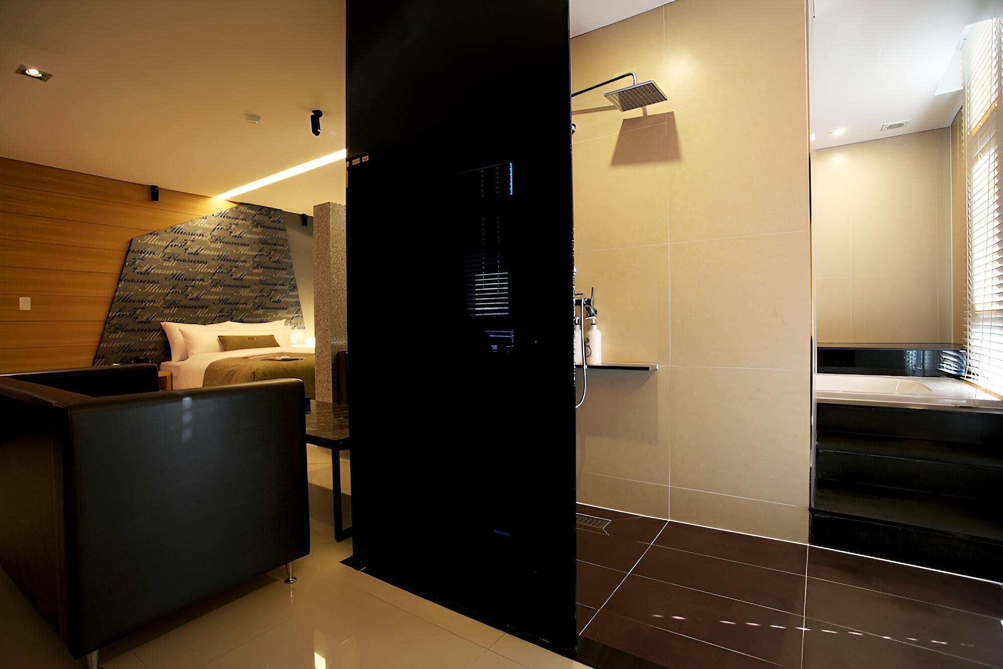 Room (VIP - A Outdoor Spa Barbecue (Double ) - Photo 16