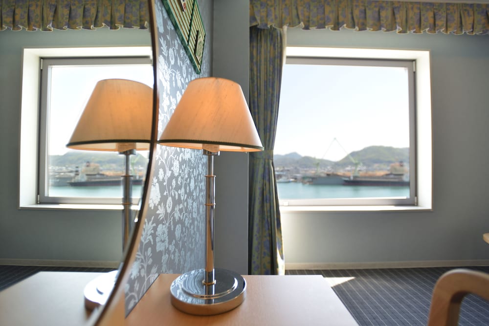 Twin Room, Non Smoking, Harbor View (up to 3 guests) photo 2