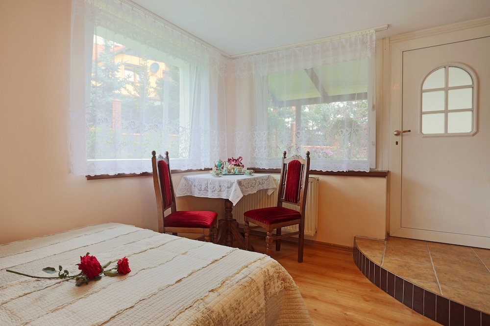 Deluxe Double Room, 1 Queen Bed, Kitchenette, Garden View (Pokoj nr 2) photo 2