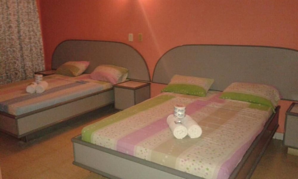 Basic Quadruple Room photo 2