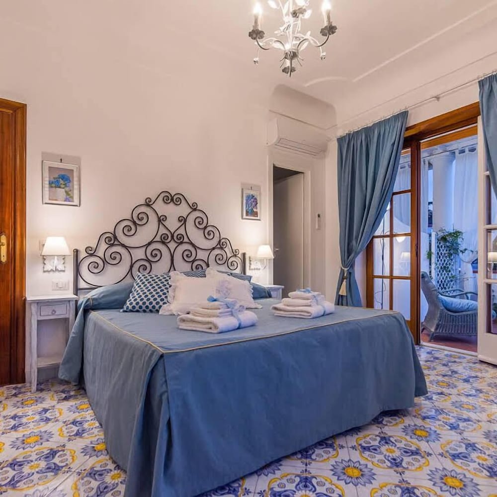 Deluxe Room, Balcony, Sea View - Photo 1