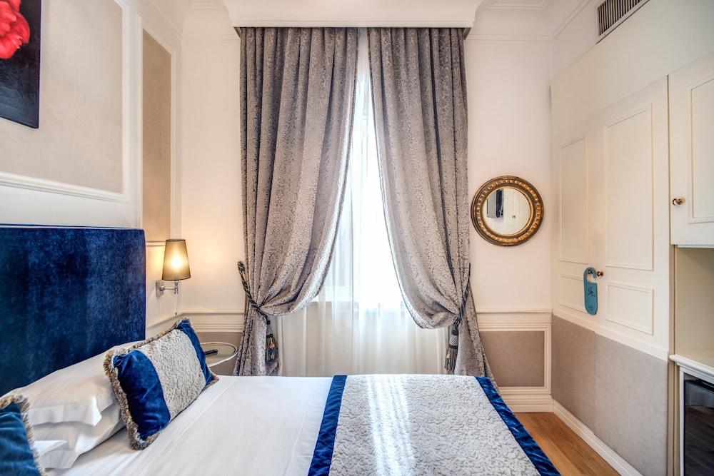 Basic Double Room photo 2