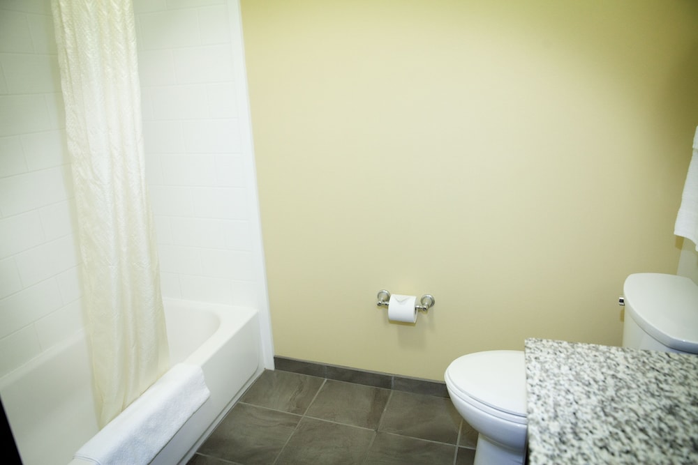 Room, 2 Queen Beds, Accessible, Non Smoking (Hearing) photo 2