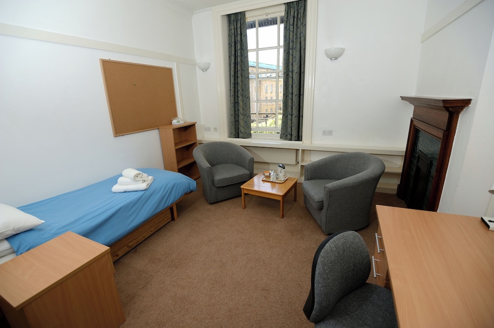 Standard Single Room, Shared Bathroom