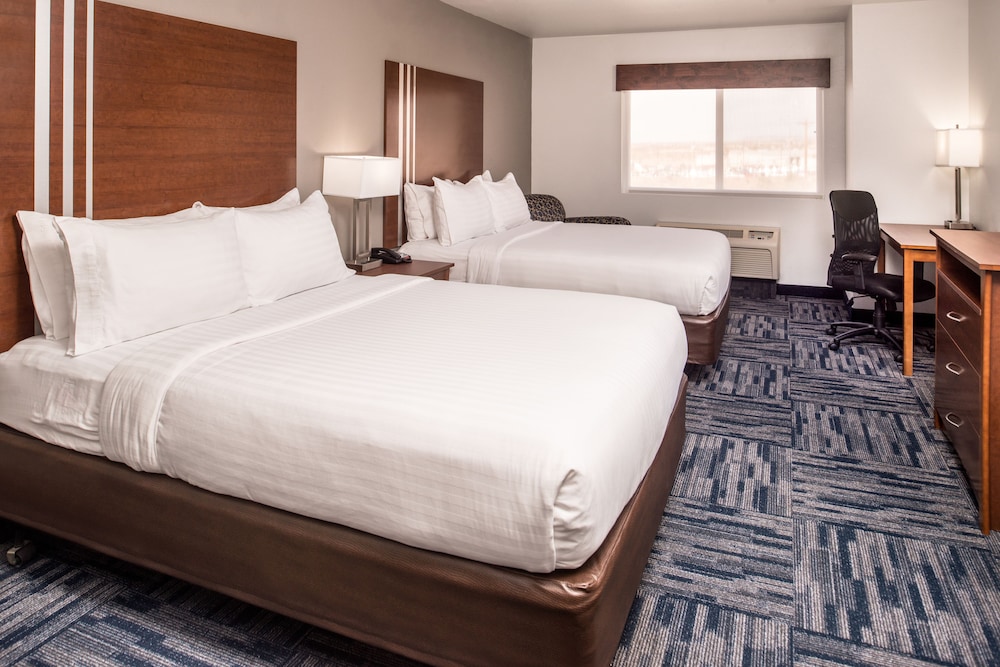 Suite, Multiple Beds - Photo 2