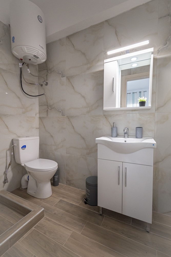Kyranna Apartment 1 by Rentalspro, Billede 11