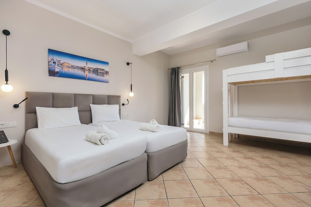 Annex Family Room with Garden View - 25m²