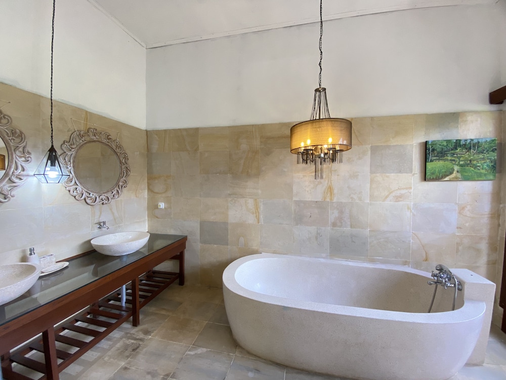 Three Bedroom Private Pool Villa - Photo 11